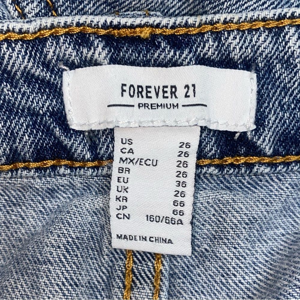 FOREVER 21 Women’s Rhinestone Cutout Denim Jeans - Picture 3 of 3